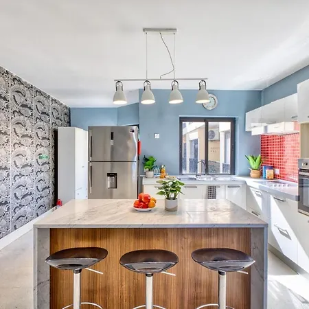 شقة Skyline Penthouse With Large Terrace & Views