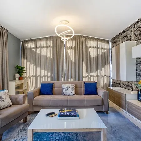 Apartmán Skyline Penthouse With Large Terrace & Views Gzira